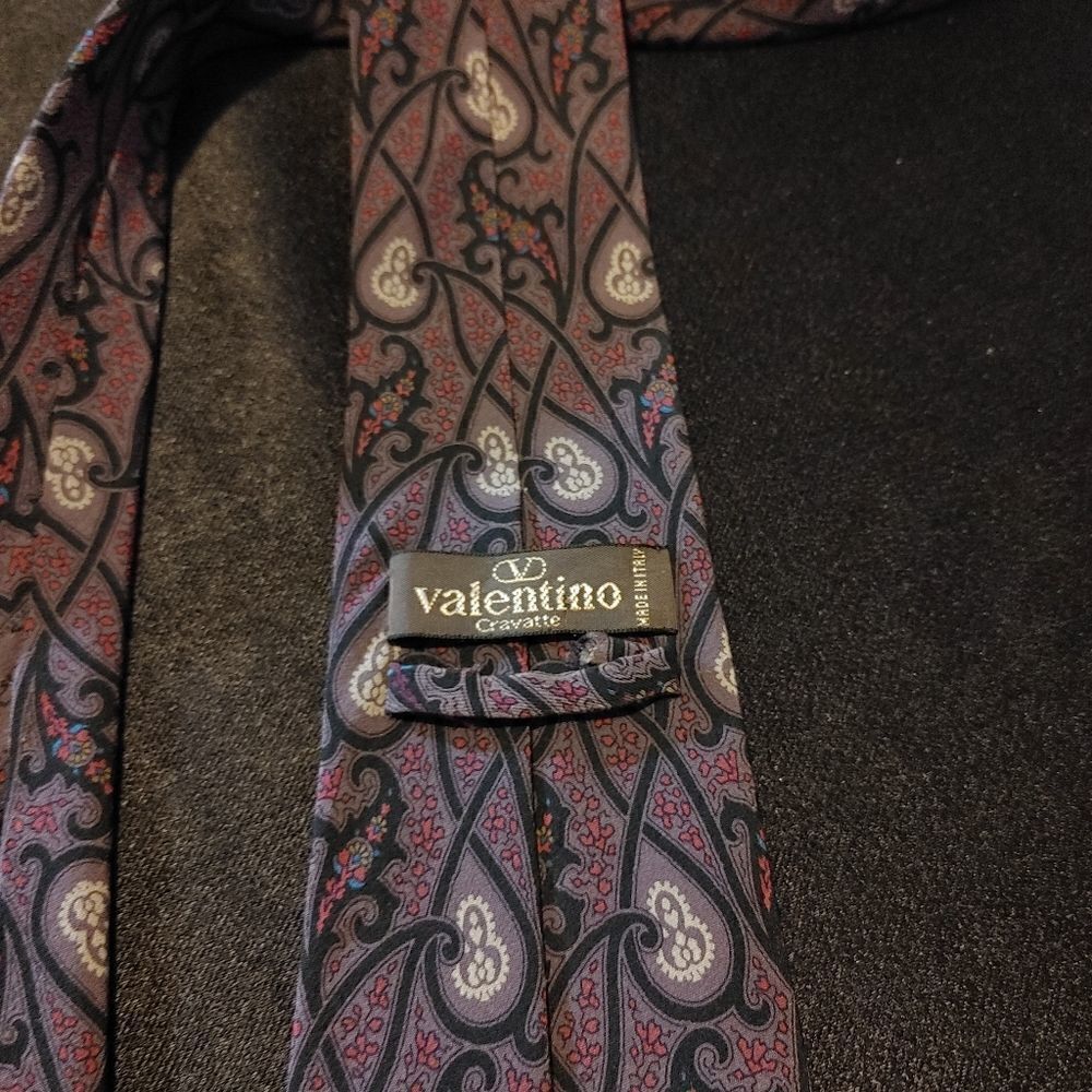 Valentino tie  